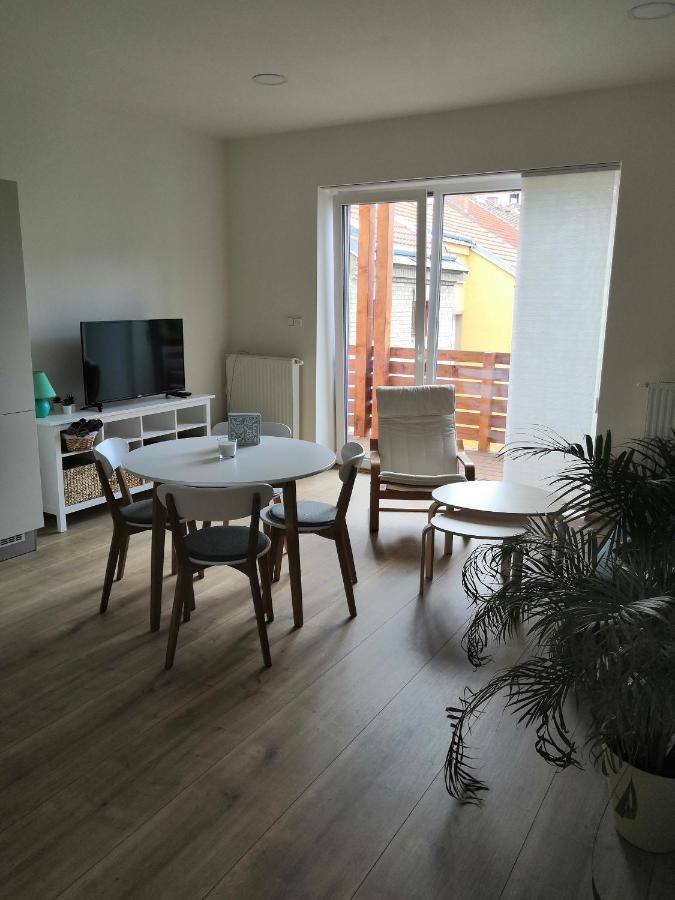 Znojmo Apartmany Екстериор снимка